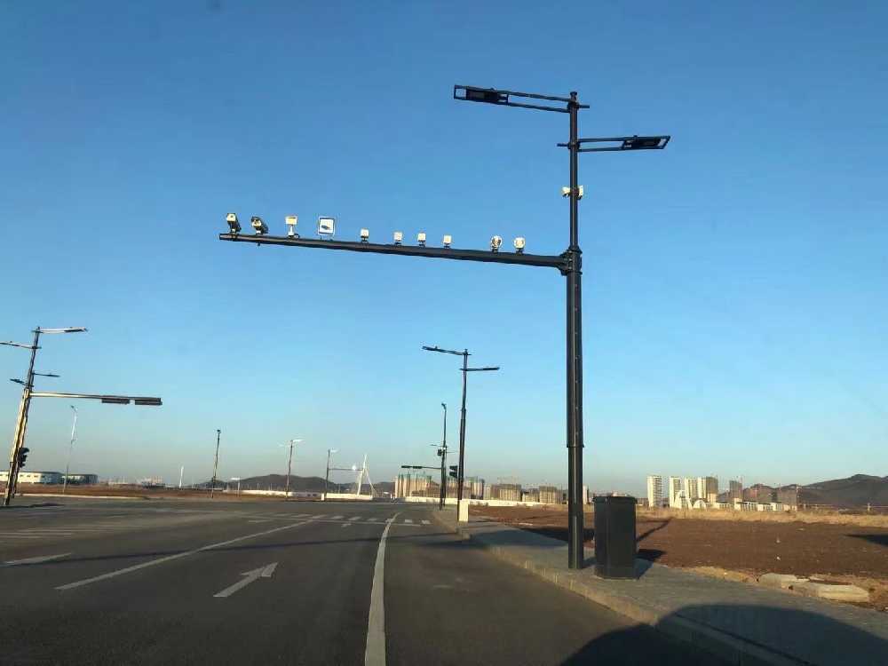 铁岭市黑龙江佳木斯综合路灯杆项目